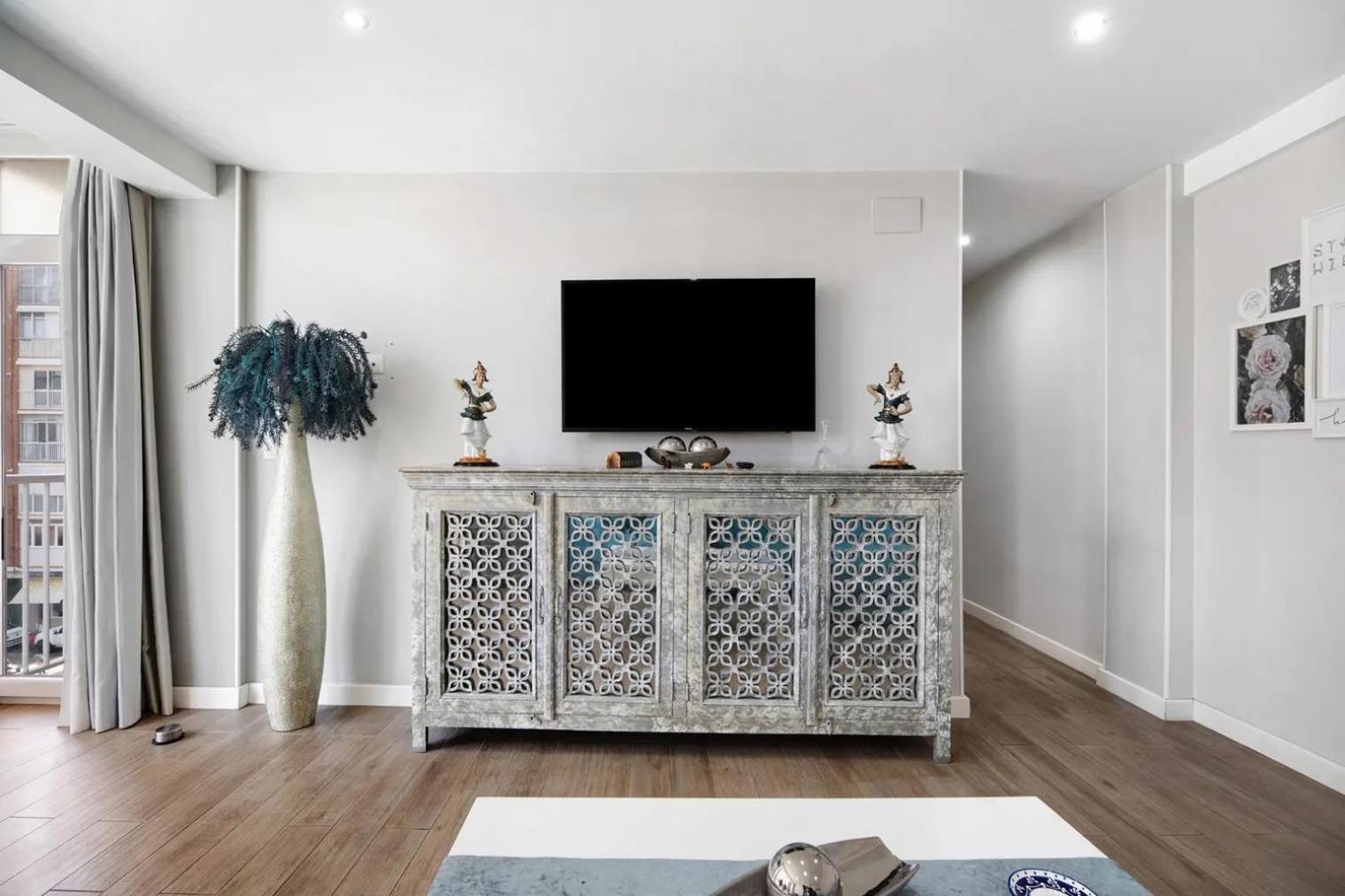 Cozy Room In Stylish Flat Just Steps From The Beach กาดิซ ภายนอก รูปภาพ